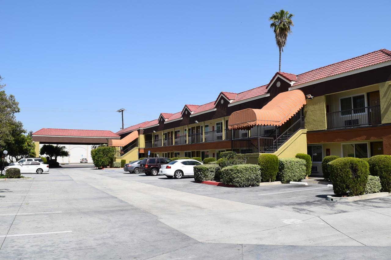 Budget Inn La Puente Exterior foto
